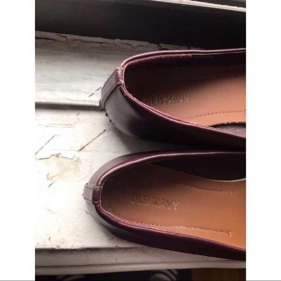 Maroon pointed old navy flats - Picture 5 of 6